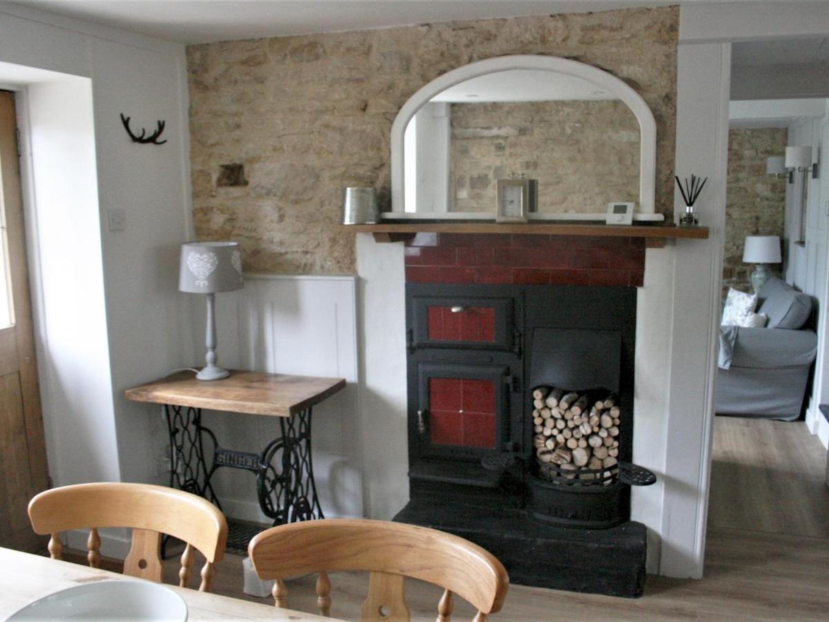 Pass The Keys The Pippins A Cotswold Cottage And Garden Parking Stow-on-the-Wold Екстериор снимка
